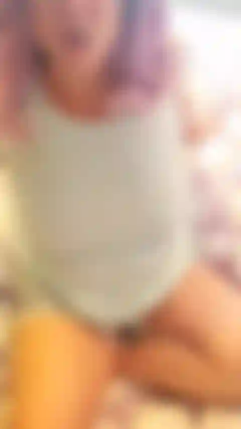 Despierta y juega con juguetes.