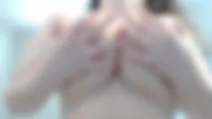 Juega con los juguetes.