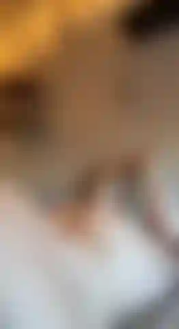 Mejillas flexionadas.