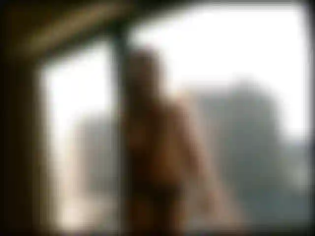 Escupida asada con polla y consolador en ventana vegas.