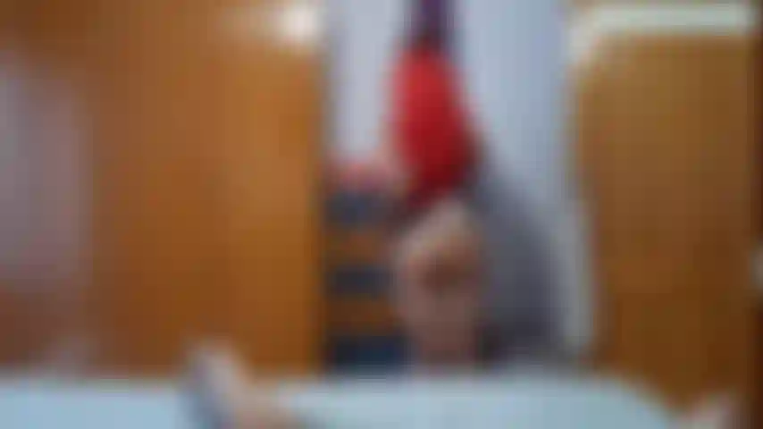 Sexo anal para la sirvienta.
