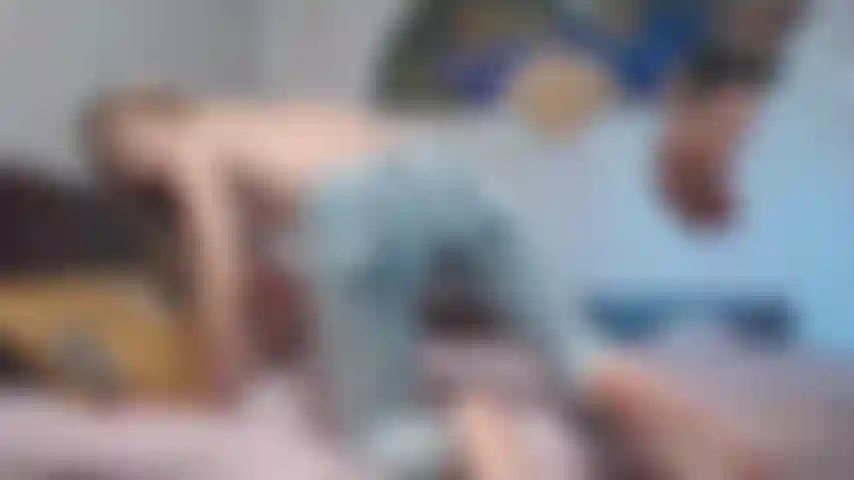 Fetiche por los jeans, follada dura a pelo.