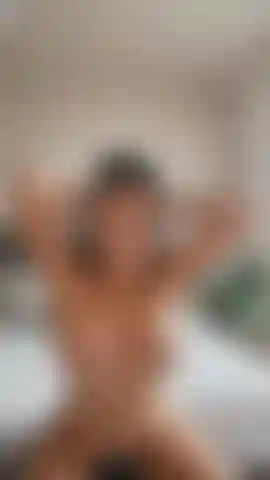 Montando mi consolador.