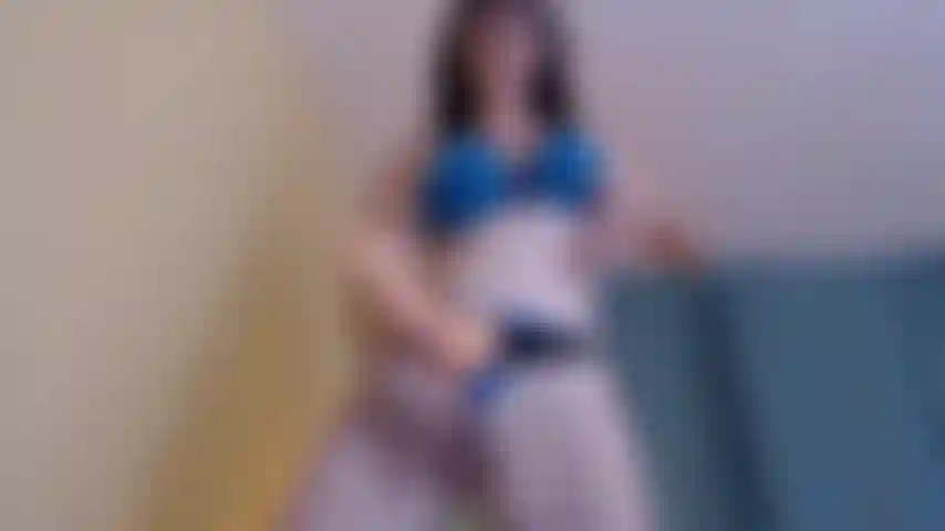 ¿Quieres mi polla?!? Provocación con arnés. Ni siquiera necesitas un coño, solo mi polla.