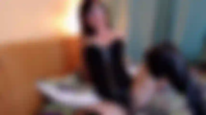 La primera vez de sissy siendo follada con un strap-on. Ponte guapa y te follaré agradable y profundamente, haré que tu pequeño clítoris gotee y supure mientras cojo tu pequeño y apretado bussy. Eres un cerdito asqueroso.. Adicta a la polla.