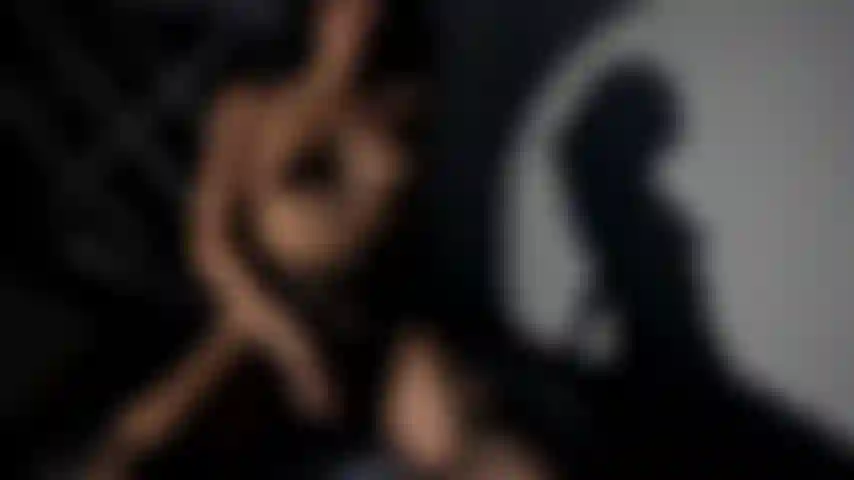 Masturbación a la sombra.