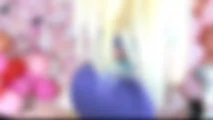 Cabalgando dildo saltando sobre tu verga y saboreando mi juce de coñito.