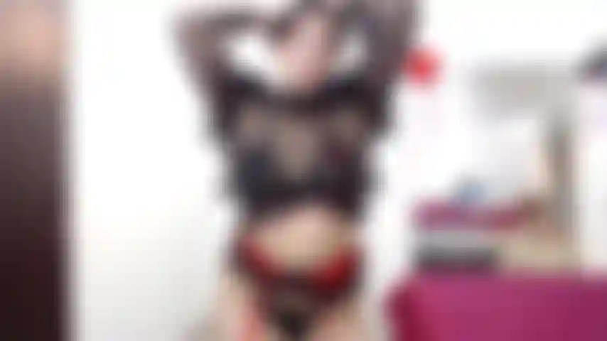 Bella latina te conquista con su rostro.