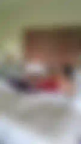 Puta con botas de pvc, cama de hotel, digitación, charla sucia, ¡semen!