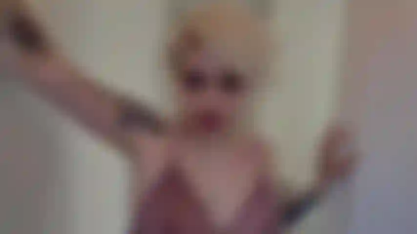 Roleplay de novia mandona que obtiene lo que merece - 15 minutos provocándote en tu pov hasta que me follas fuerte en misionero, a horcajadas y cowgirl invertida hasta que me corro por toda tu polla gritando!! Tan caliente.