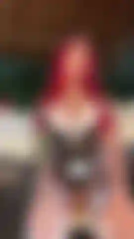 Criada hecha chorro en tu cara.