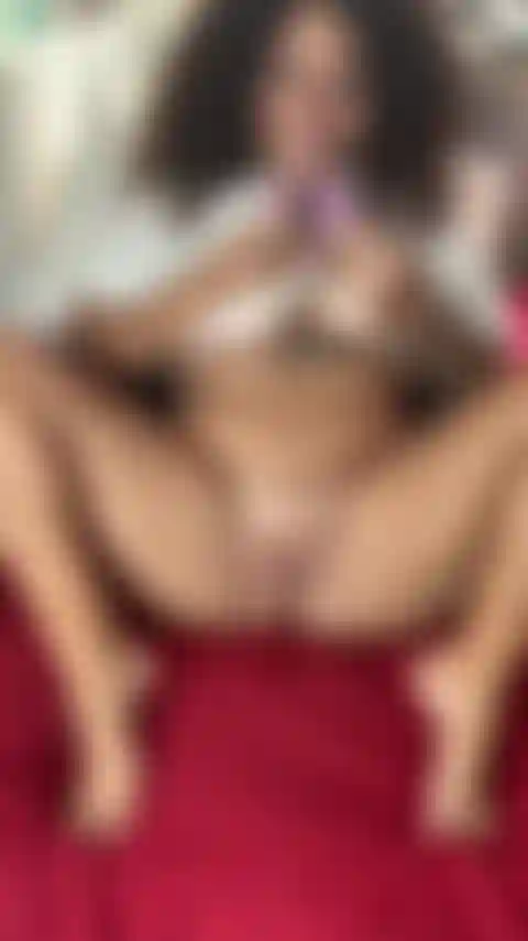 Tetas aceitadas y misionera de cerca, ven a mirar <3