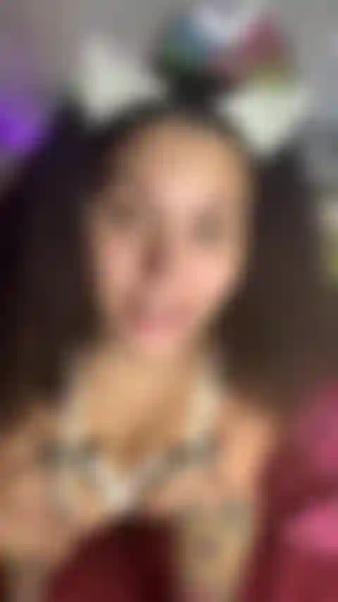 Kitty necesita amor.