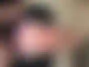 Esto es lo que me encantaría que me hicieras... Mírame jugar, apretando y chupando mis enormes tetas, luego follándome con mi consolador y luego montándolo hasta correrme.