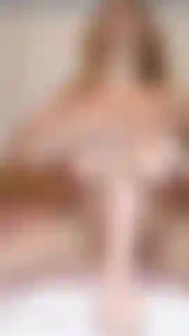 Katt messyfootjob_topless.