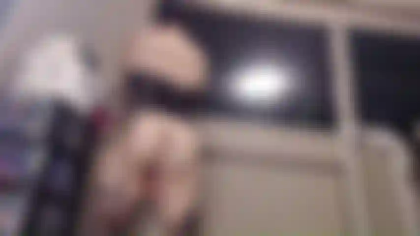 Solo una burla de mí follándome con mi máquina de follar mientras estoy de pie.