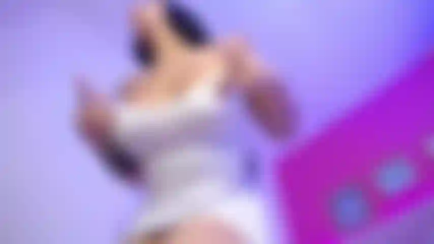 Fóllame debajo de mi vestido.