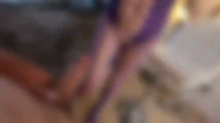 Video largo de película porno de chico / chica hardcore xxx ..... Tetas enormes y mamada descuidada ... Mmmmm solo imagina que es tu polla dura bb.