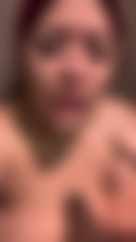 Te chupo la polla en la ducha.