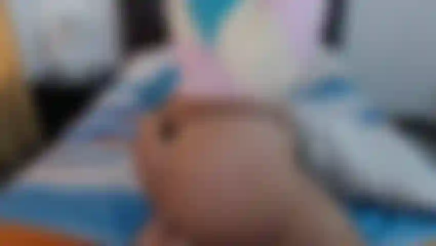 Aquí sintiéndome cachonda y esperando alguna buena jugada.