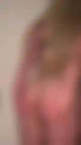 Spreading and playing w my ass