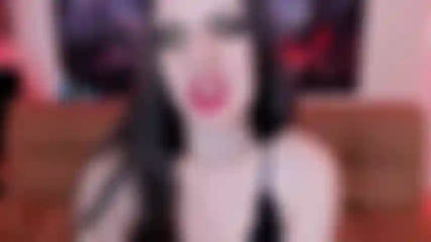 Se burlan de guantes de encaje findom.