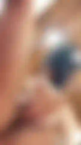 My vagina is very hot because I know that you look at me with so much desire and you know that I can be yours.