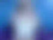 Mírame provocar mi dildo con mi boca mientras imagino que es tu polla dura antes de follarme y correrme para ti...