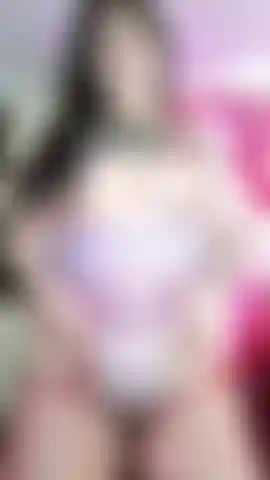 Twerk caliente, mostrar tetas+coño.