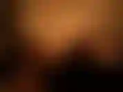 Sensual caricia de pezones.