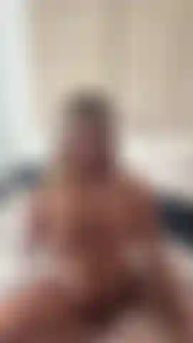 Naked vibrator play