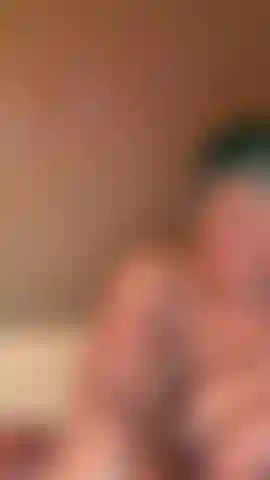 watch this shy, exploring BBW bathe, yap, and solo fap (hey! that rhymed!) .
starts with a sudsy bath, and ends with bj and dildo penetration.