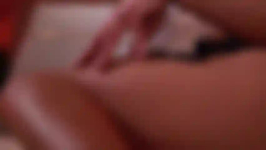 ✨ Fantasía femboy, un seductor y juguetón femboy que trae una mezcla cautivadora de feminidad, confianza y energía irresistible. 💋 Disfruta de una experiencia íntima y provocadora llena de miradas sensuales, movimientos tentadores y mucha actitud. Contenido privado y exclusivo, mira el video completo y disfruta cada momento.