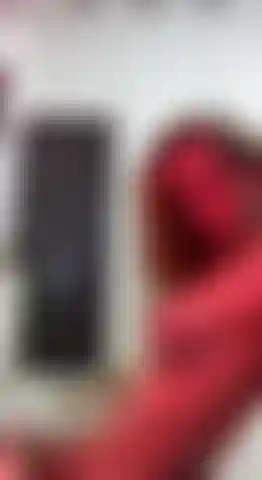 Juego con consolador en el culo y me corro.