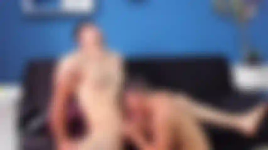 Gran semen en la cara.