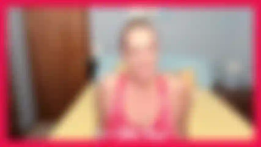 Baresolefoottease-ass-creampiebeg- bromeo con mis grandes pies desnudos. Te digo que los huelas y te pajees con mis malolientes pies.