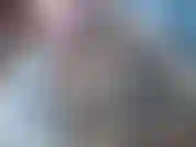 Vestida con un sexy vestido ajustado con estampado de leopardo y medias color canela con tacones color canela. Te provoco con el culo asomando por debajo del vestido modelando en varias poses mientras doy joi hasta correrse en mi culo.