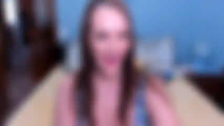 Drainingyourballsonmyboobs, mostrando mis tetas de milf provocándote con ellas, hablando de titty fucking you y dándote joi para correrte en ellas.