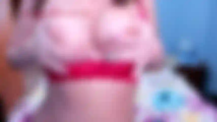 Milftitteasecum countdown-sm. ¡En este video te provoco con mis grandes tetas y te animo a correrte sobre ellas con una cuenta regresiva!
