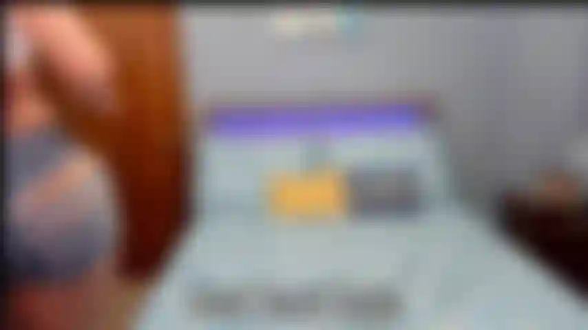 Shorts jean y tacones-charla sucia-joi.