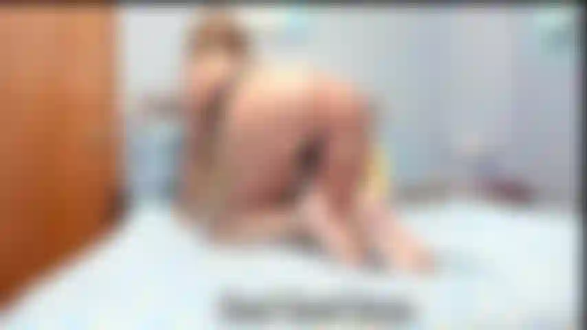 Cumformymassiveassandfeet, que muestra vistas en primera persona del culo y los pies, dándome ganas de correrme para mí.