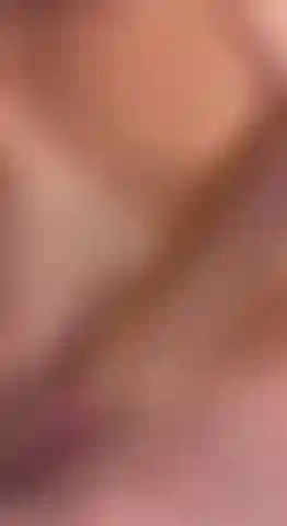 Un golpeteo duro y rápido me hace correrse.