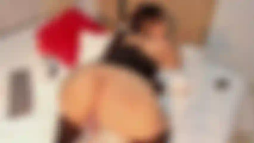 Mi gran culo disfruta de tus deliciosas vibraciones.