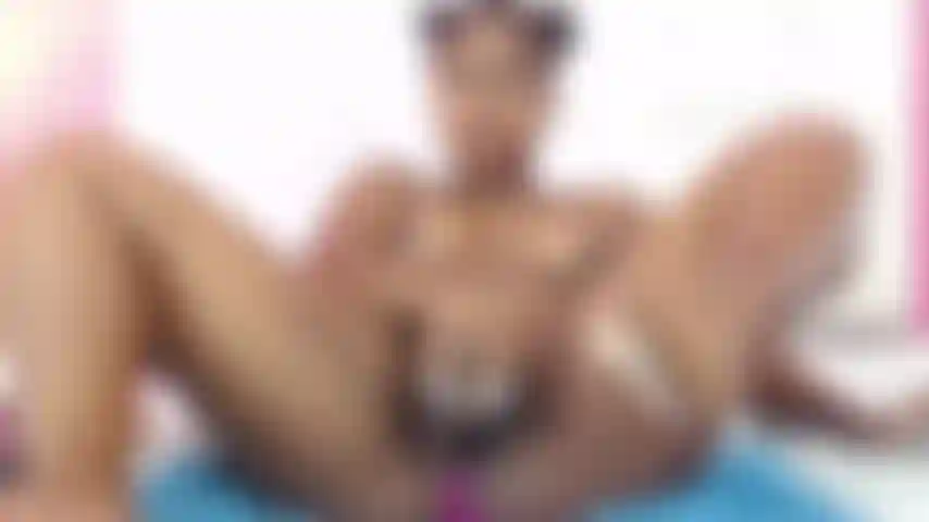 Me encanta cuando juegas con mi coño.