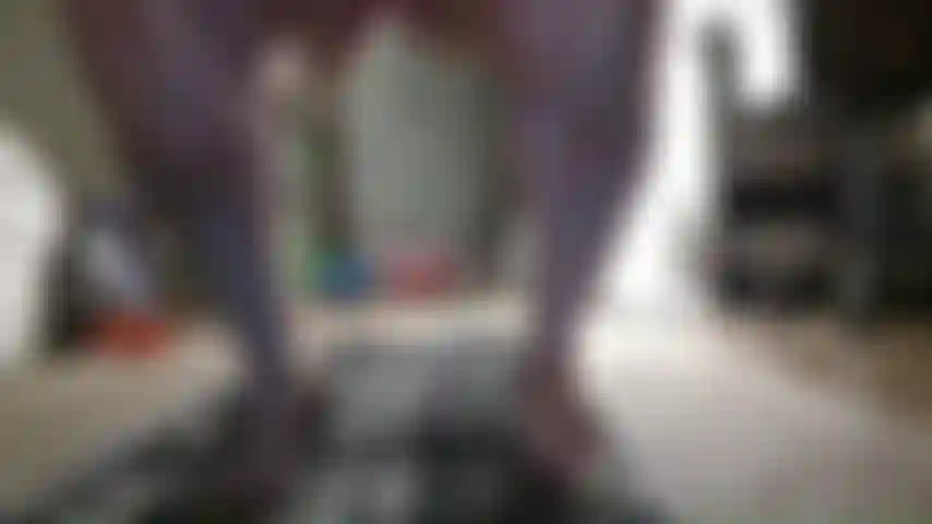 Entrenadora de tacones y semen.