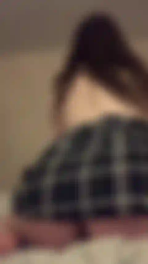 Moliendo en mi cama.