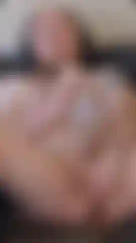 Jerking and finger my bussy for you.