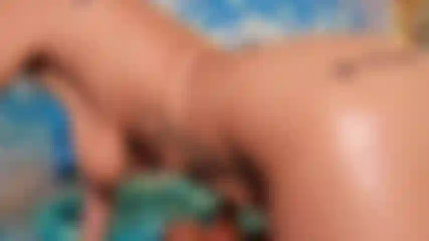 Gran culo rebotando en la bbc.