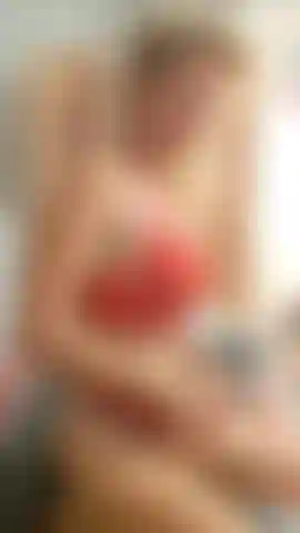 Juego con mis juguetes.