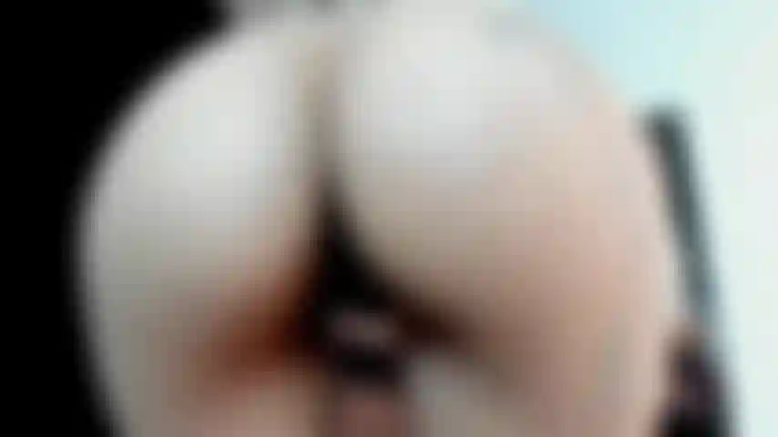 Adora mi coño y mi gran culo